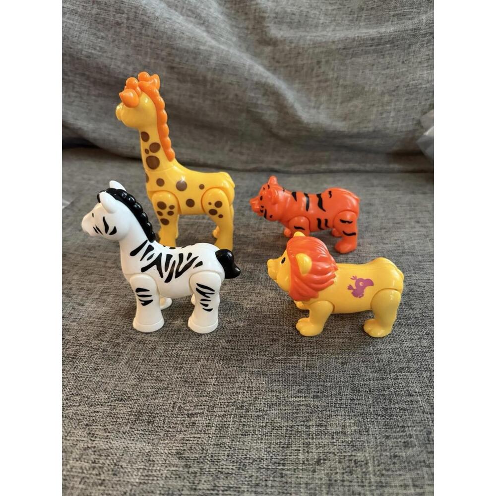 Kiddieland Safari Kingdom Animal Giraffe Tiger Lion Zebra Moving Parts